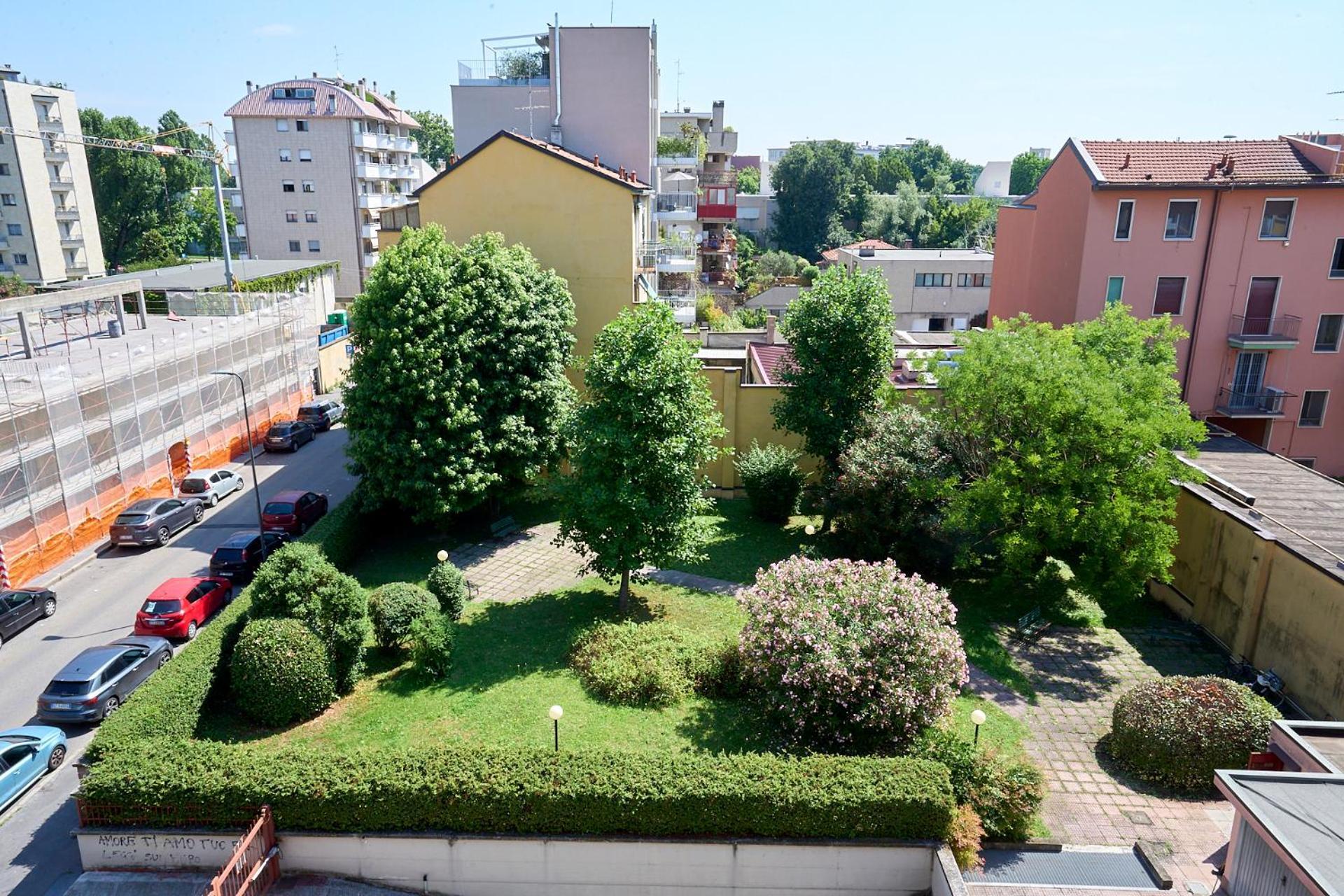 Ferienwohnung -Luminosa 5 Stars With Balcony- Wifi Netflix 15 Minutes From Duomo Mailand Exterior foto